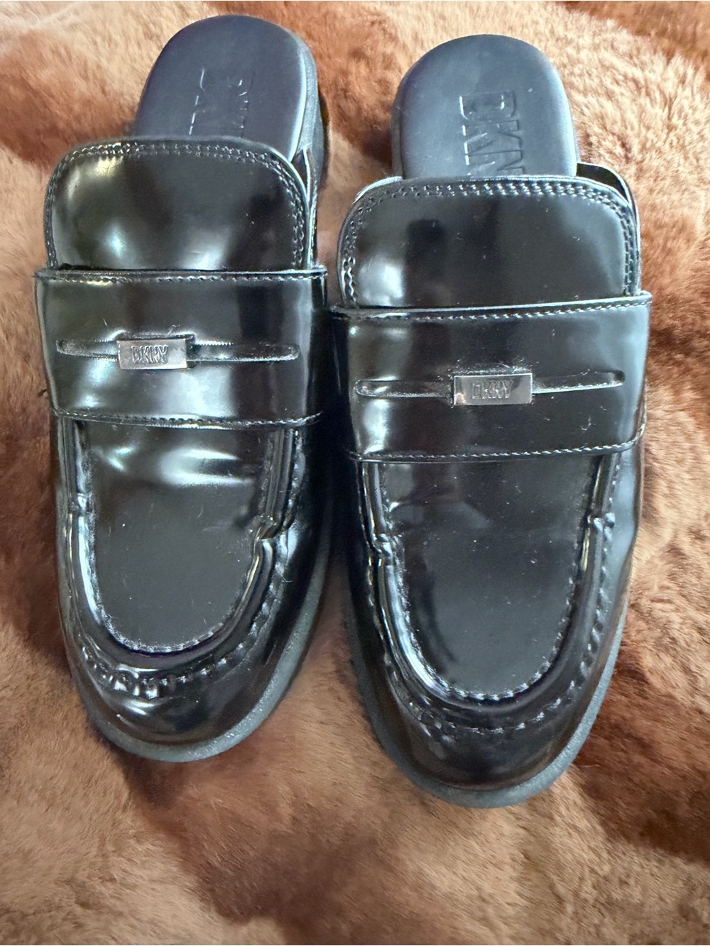 DKNY Black Patent Penny Loafer Mule Platform Slides Dark Academia Size 7 Women’s
